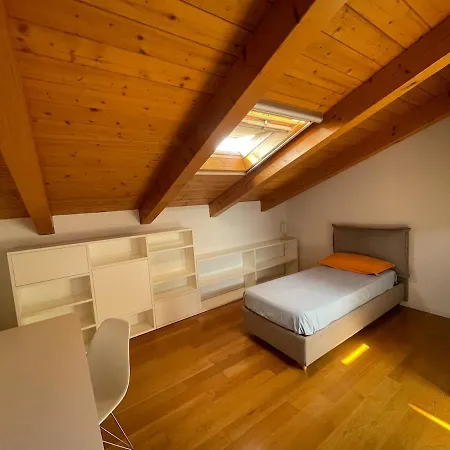 - Ghirada Apartman Treviso