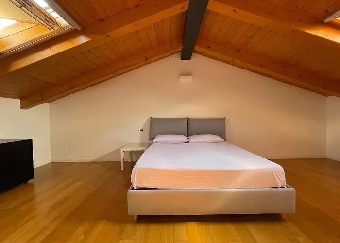 - Ghirada Apartman Treviso